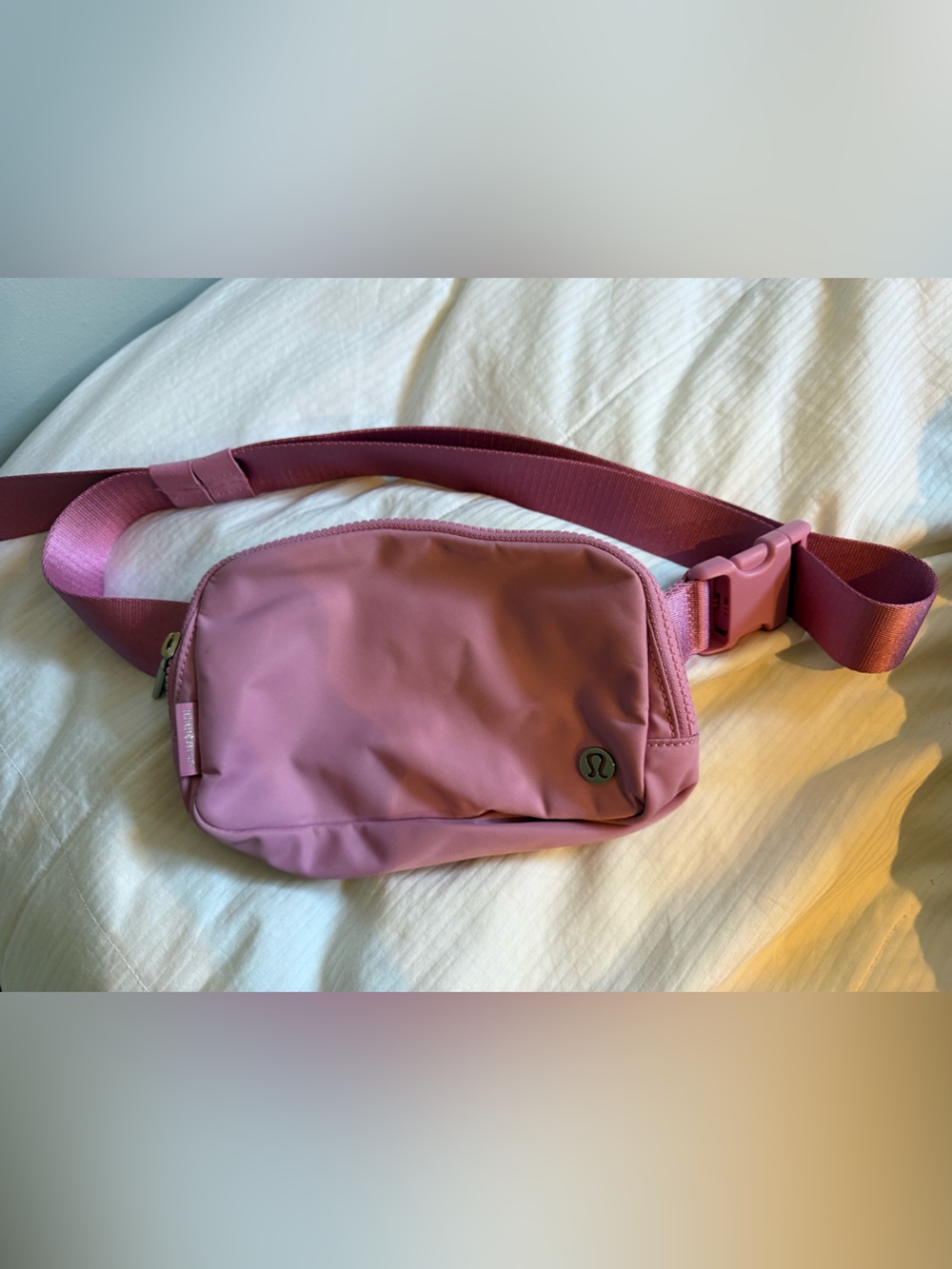 lululemon athletica Mauve Pink Crossbody Belt Bag